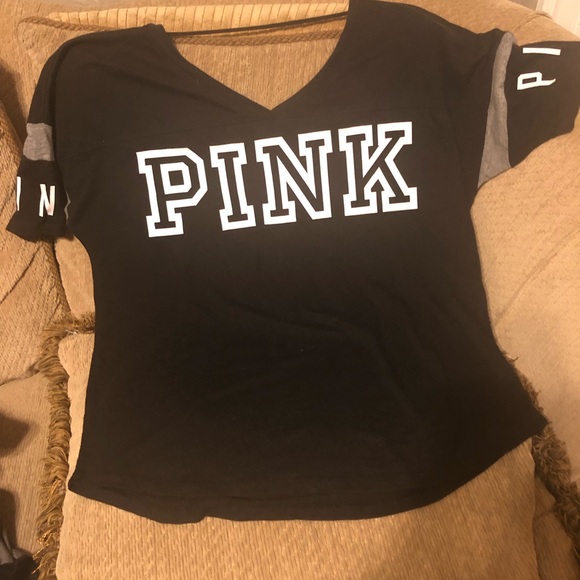 Pink shirt size large great condition! - Picture 2 of 3